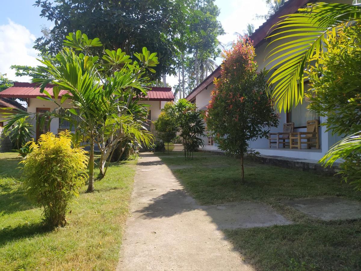 Kebun Homestay Kuta  Buitenkant foto