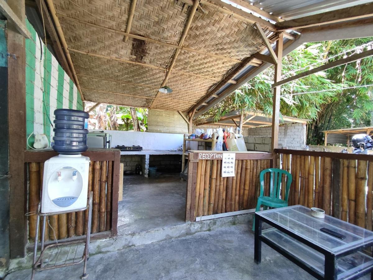 Kebun Homestay Kuta  Buitenkant foto